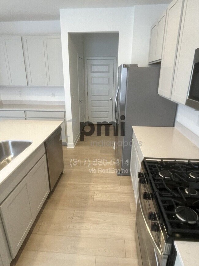 Photo - 10819 Gate Cir