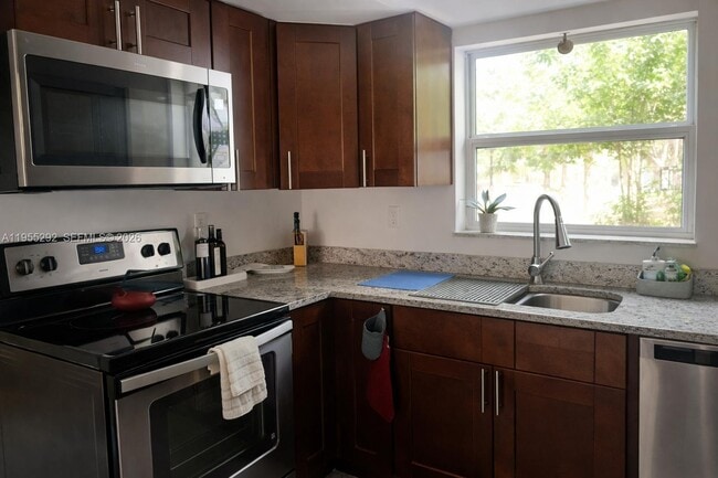 Photo - 13506 NE 24th Pl