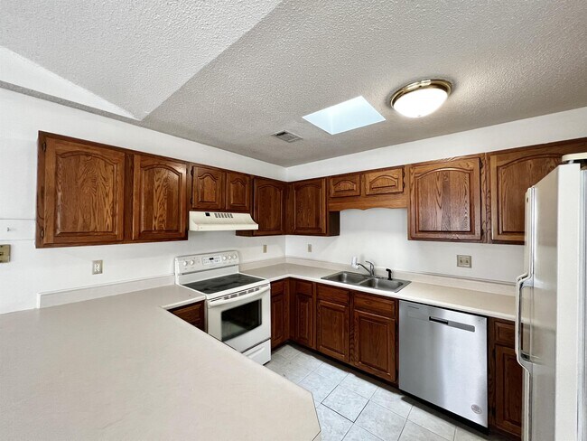 954 Oyster Cove Rd