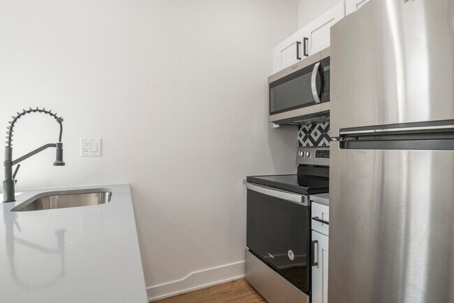 Photo - 3312 W Cumberland St Unit 2