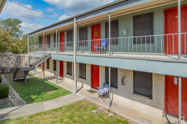 Unit Exterior - Leon Trace Apartments