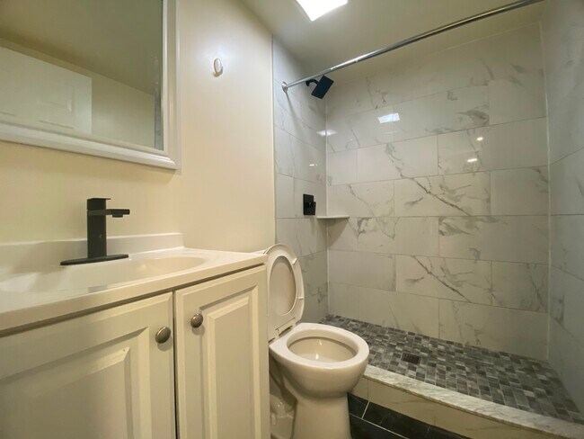 2710 Dothan Plz Unit 1
