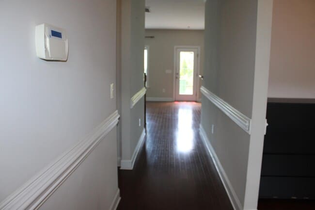 Photo - 241 Vinewood Pl