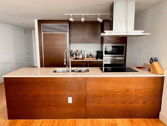 Photo - 495 Brickell Ave Unit 2401