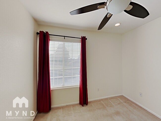 Photo - 5432 Crimson Cir House