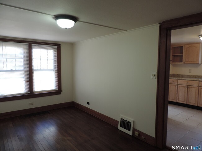 Photo - 13 Reynolds Rd