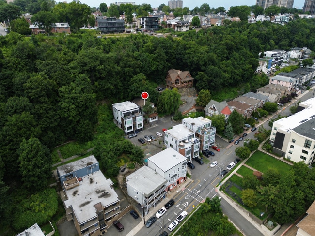 Photo - 156 Undercliff Ave
