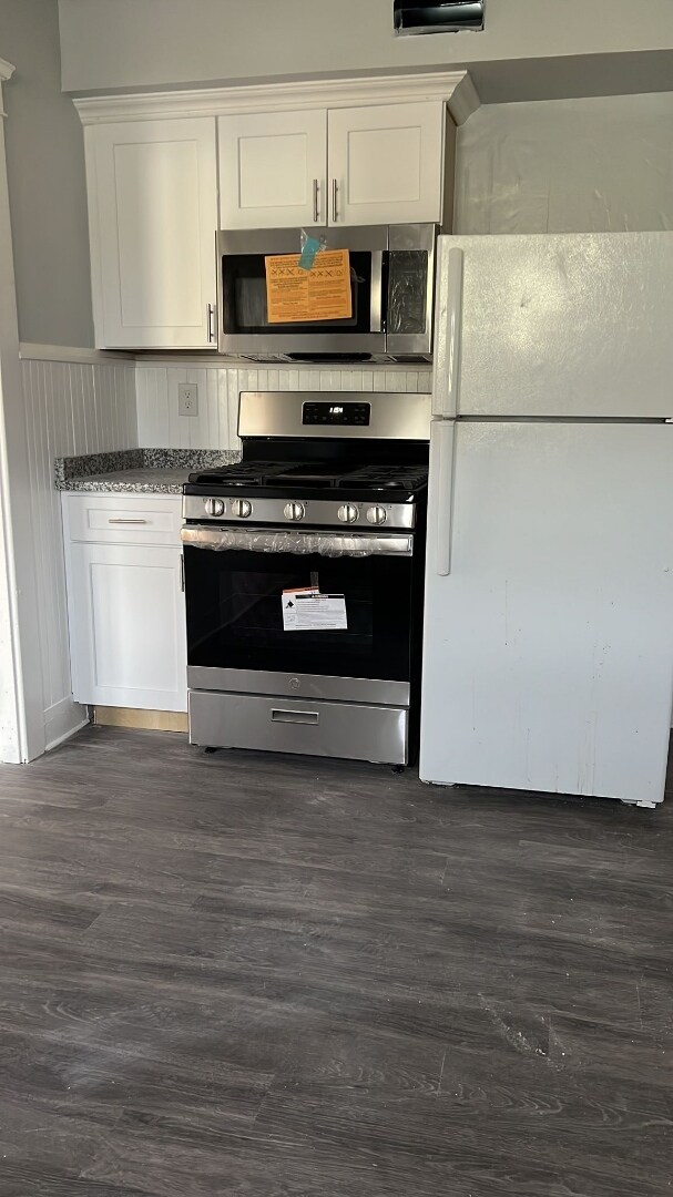 294 Manville Rd Apartment Unit 2R Woonsocket, RI