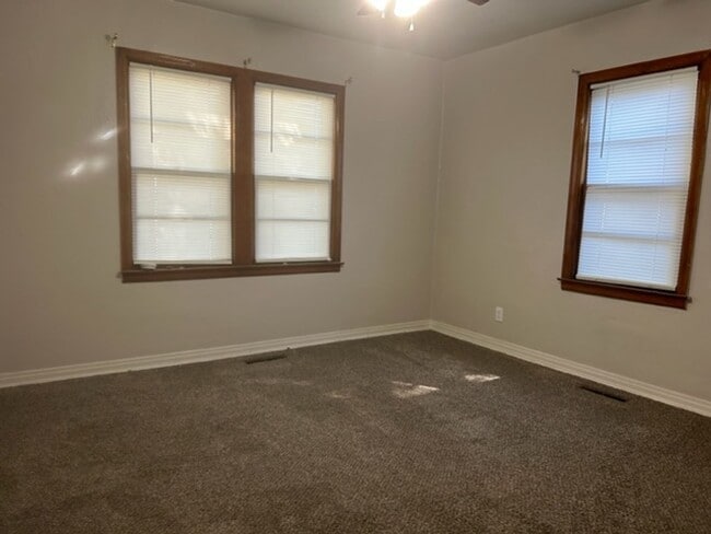 Photo - 2 BEDROOM 1 BATH HOME FOR RENT IN JOPLIN-$975 RENT-$975 DEPOSIT