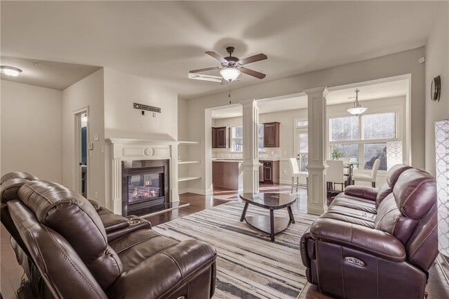 Photo - 2309 Oakton Pl