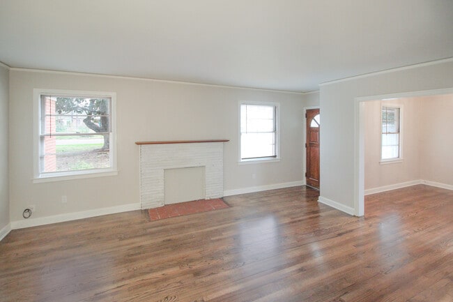 Photo - 3739 Honeysuckle Ct