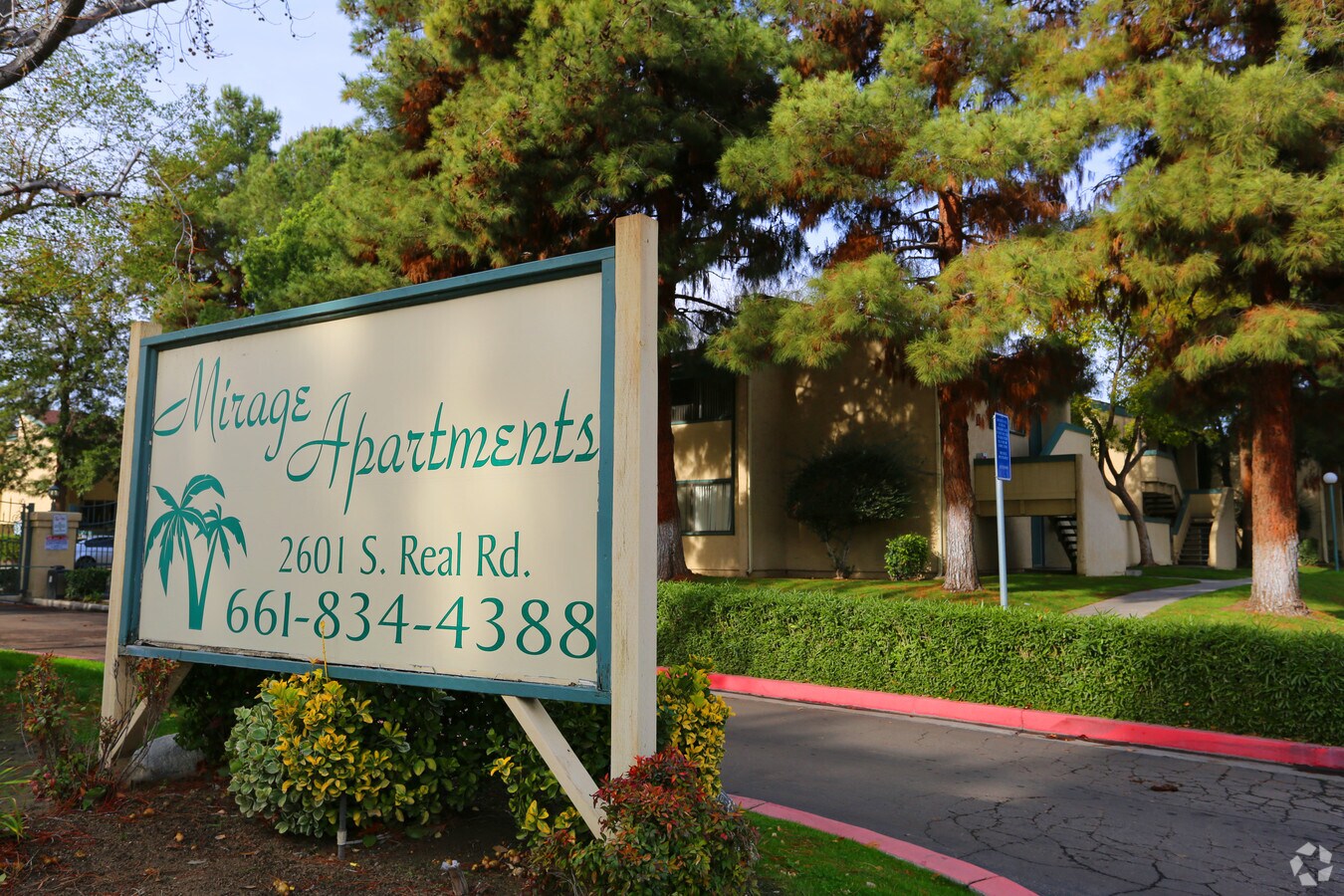 Mirage Apartments - Mirage Apartments