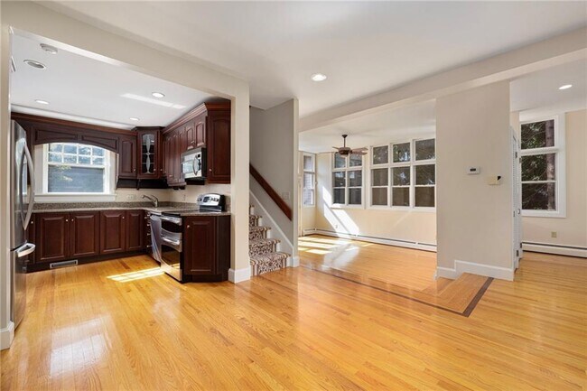 Photo - 107 Old Beach Rd Unidad 2