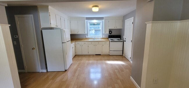 Photo - 13 Walnut St