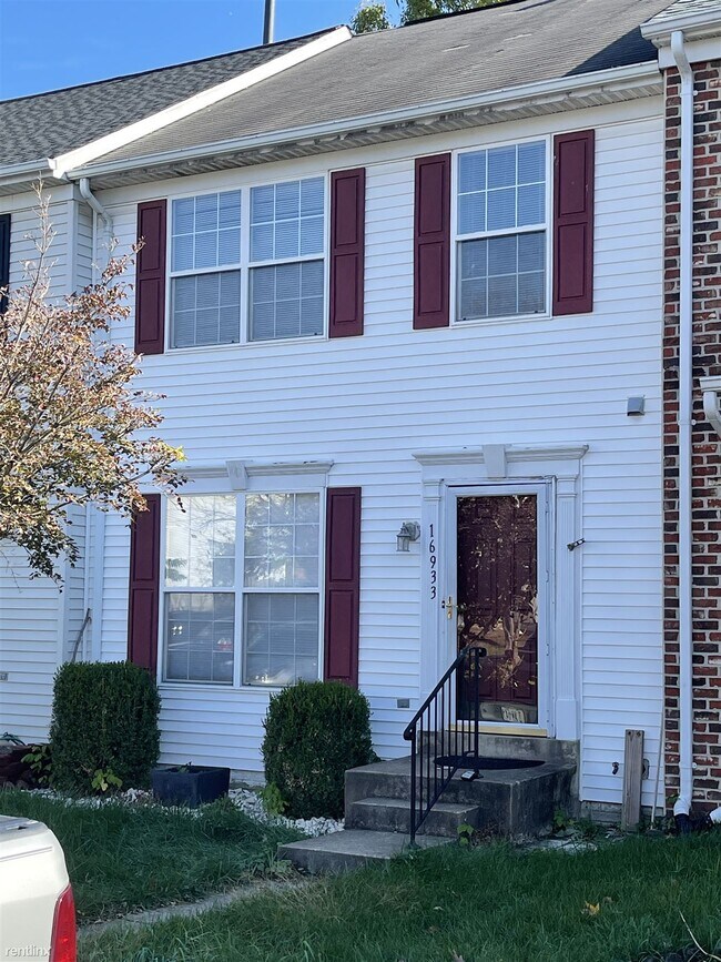 3 br, 2.5 bath Townhome - 16933 Toms River... - 3 br, 2.5 bath Townhome - 16933 Toms River...