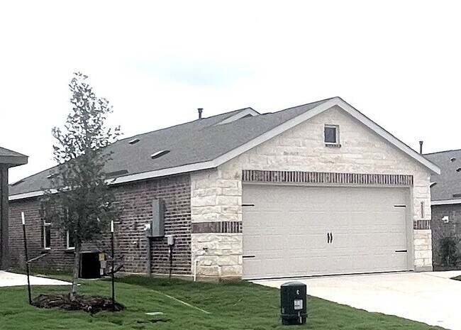 2553 Guineas Ln
