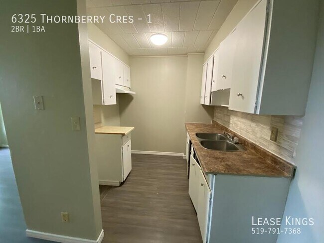 Photo - EAST WINDSOR CONDO WITHIN WALKING DISTANCE...