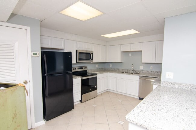 Photo - 1041 Harold Dr
