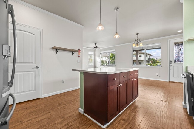 Photo - 1101 Kukulu St