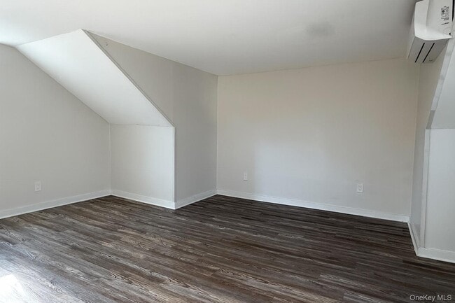 Photo - 12 Sayer St