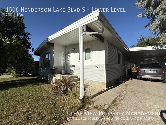 Building Photo - Recently Renovated 2-Bedroom Lower Suite in South Lethbridge!! Unit Lower Level