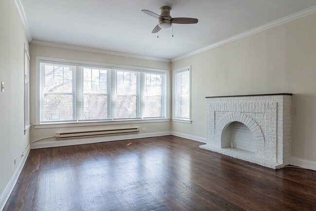 Building Photo - 1124 Maple Ave Unit 2