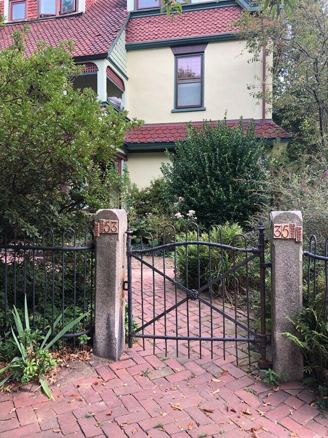 Photo - 5335 Knox Street Unit 5