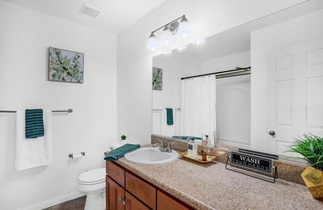 Photo - 180 Chambers St