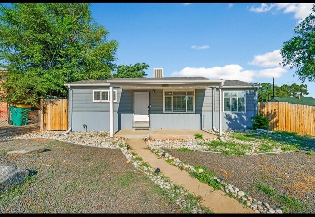 Photo - 5295 Perry St