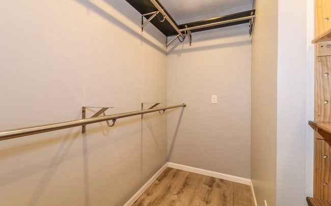 5920 W 136th St Unidad Entire Home