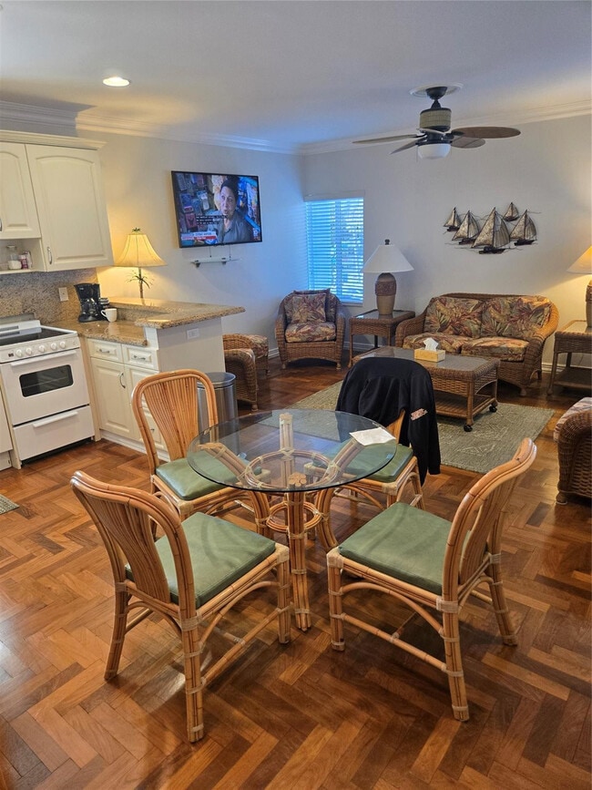 Photo - 106 Commercial Blvd Unit up