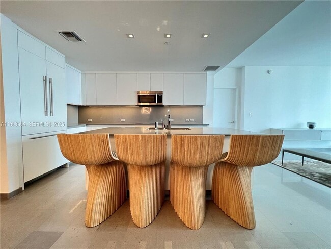 Photo - 68 SE 6th St