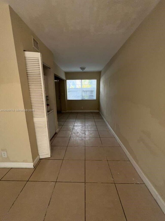 Photo - 4625 NW 9th Dr