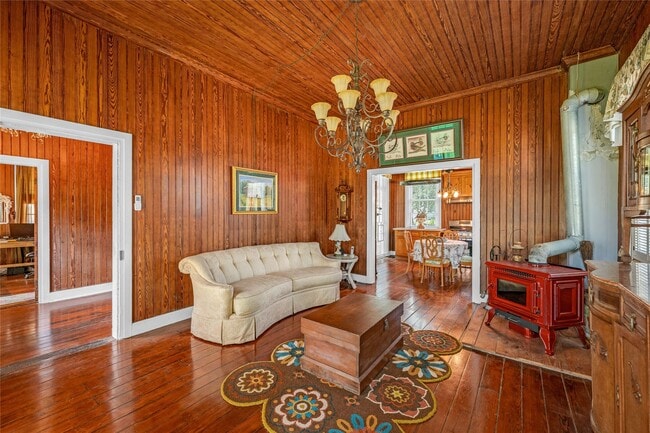 Photo - 813 Nelson Ave