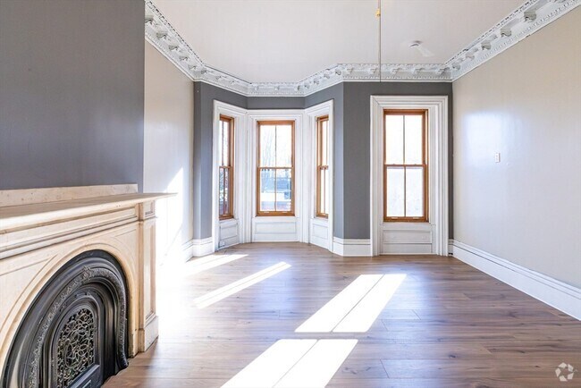 Building Photo - 241 Northampton St Unit 3 Rental