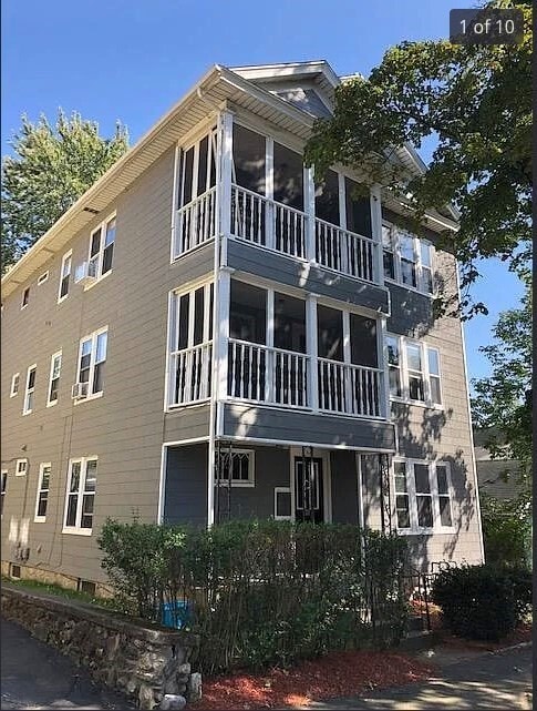 Building Photo - 53 Pilgrim Ave Unit 1