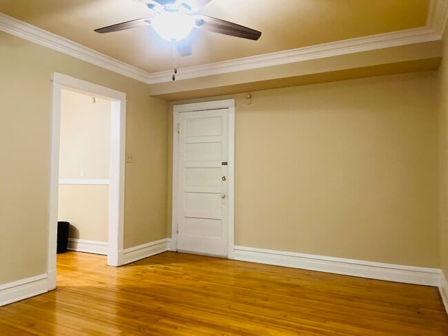 Living room - view 2 - 531 S Lombard Ave Unit First floor