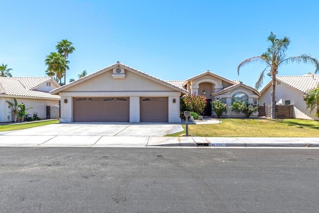 Building Photo - Pool home for rent August 1, 2025