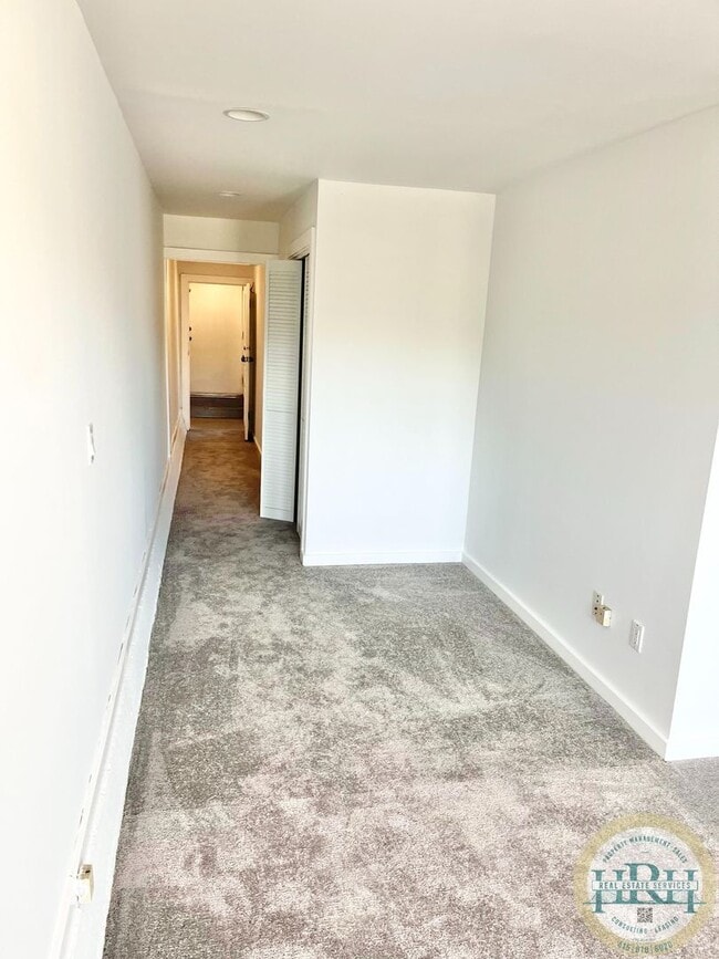 Photo - Charming Studio Nestled in the Heart of the Sunset District Unit Lower