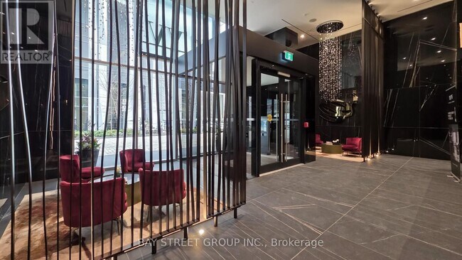 Photo - 11 Yorkville Ave Unit 2312