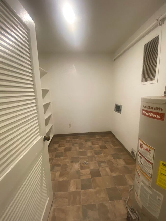 Photo - 2869 Blairstone Ct