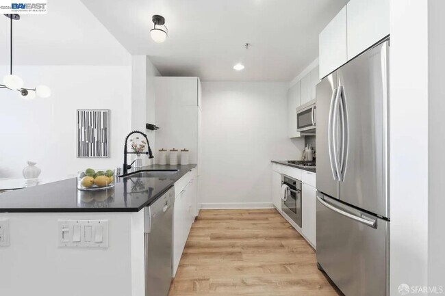 Photo - 501 Beale St Unit 4D