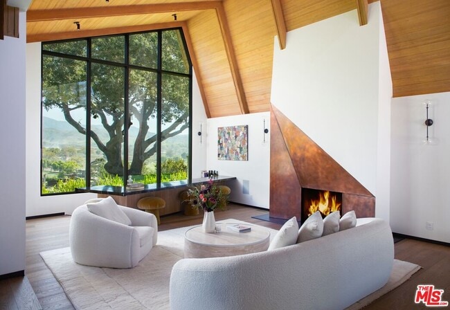 Building Photo - 5399 Baseline Ave