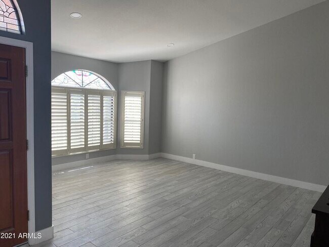 Photo - 1526 W Wagner Dr