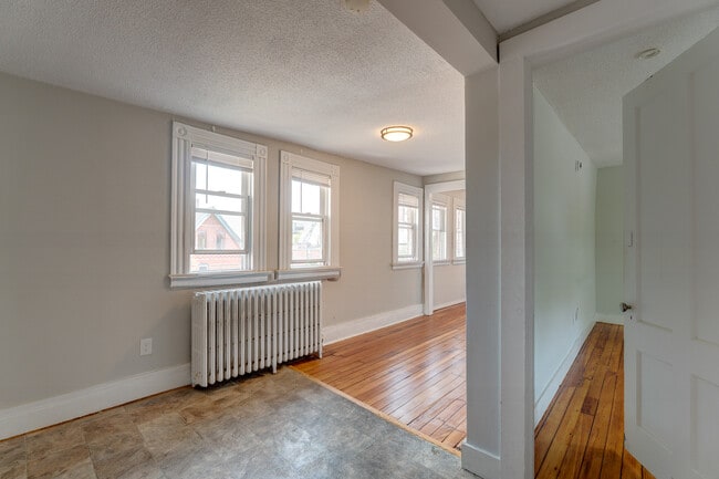 Photo - 65 Edgewood Ave