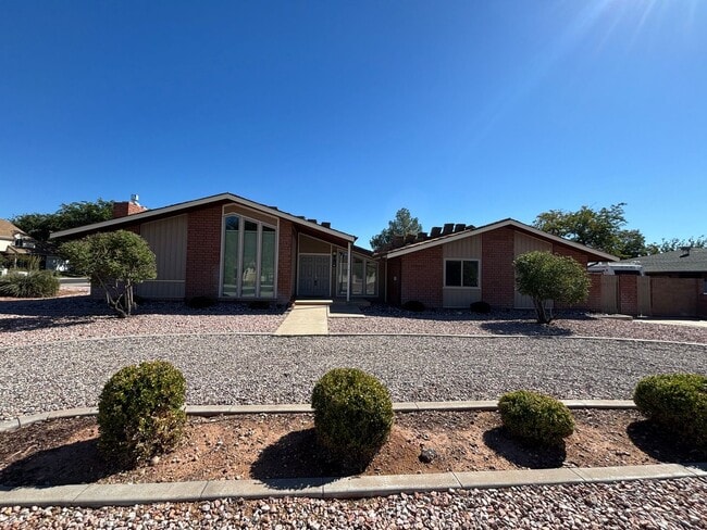 Photo - SPACIOUS REMODELED HOME FOR RENT!