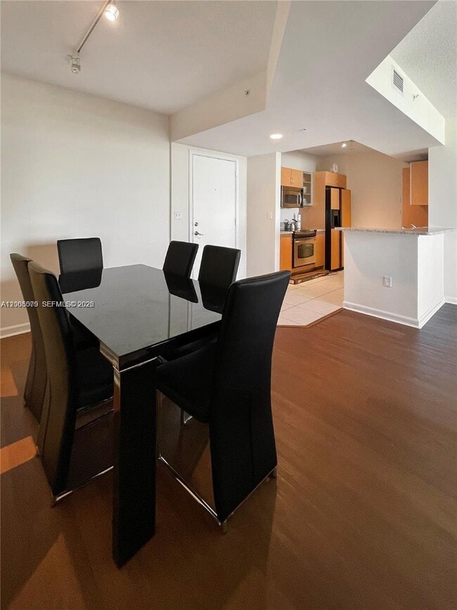 Photo - 18800 NE 29th Ave Unit 502