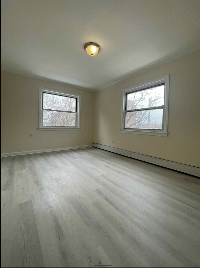 Photo - 95-16 67th Ave