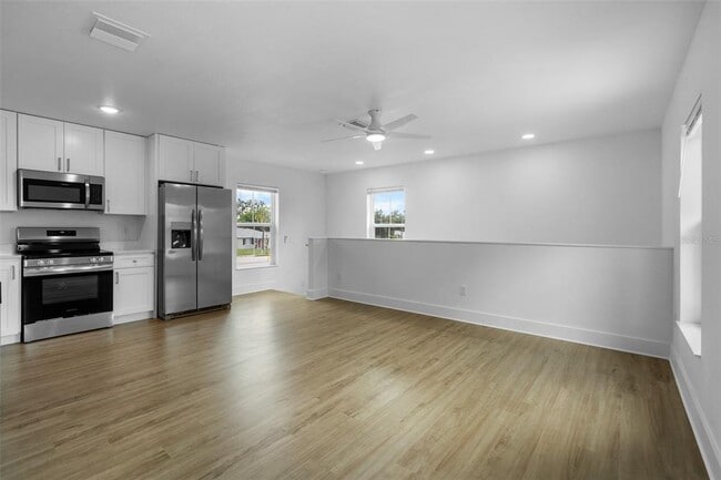 Photo - 5051 43rd St S