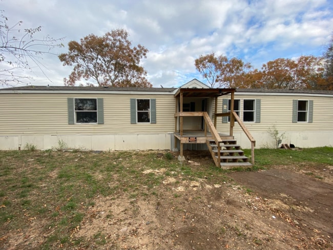 Building Photo - 161 Raby Rd Rental